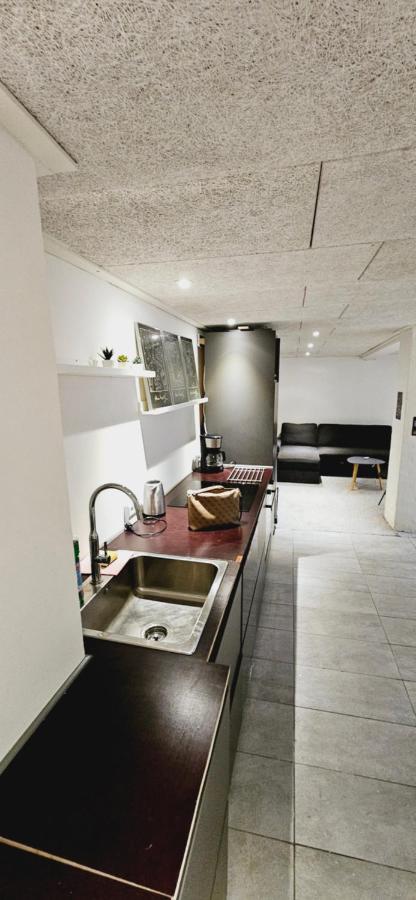 New York Basement Appartement *